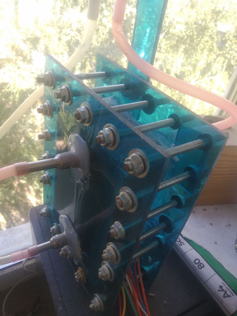 Электролизёр